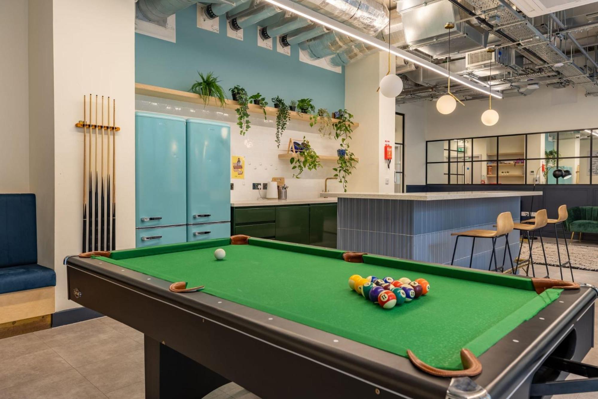 Apartamento Students Only Stylish In Great Court Near Londres